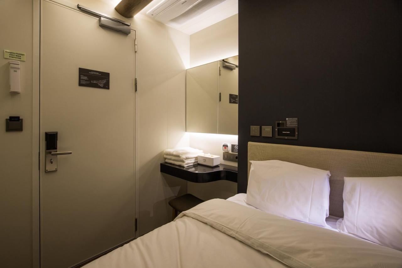 Darakhyu Incheon Airport Terminal No.1 Capsule Hotel Buitenkant foto